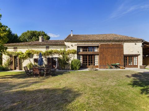 EXCLUSIVE TO BEAUX VILLAGES ! Nestled on a picturesque plot spanning nearly 7000m², this lovely stone property boasts an array of delightful features including a swimming pool and petanque court. Upon entering through the front gates, the driveway le...