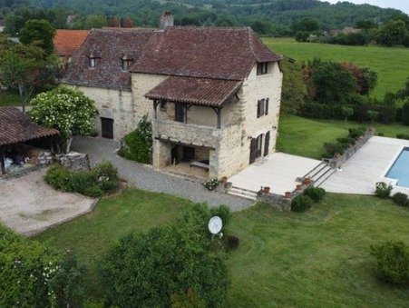 Beautiful traditional Quercy style house located 12min from Figeac, set in the beautiful Lot countryside. On 3 levels. Ground Floor - Storage room, wine cellar, laundry and Open kitchen and dining room. Ist Floor - Living room, Study, Bathroom and be...