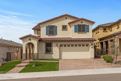 Beautiful 5 bedroom home with separate office surrounded with gorgeous mountain views, hiking/ walking trails in Vistancia. This almost new home was built in 2022 and has ton of upgrades that was $85k at the time of purchase which include, upgraded g...