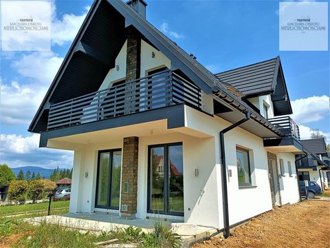 ONLY BUILDINGS 2 AND BUILDING 3 ARE STILL AVAILABLE We offer for sale a solid, built in traditional technology (at the same time in a modern style) house in a developer's condition in an intimate housing estate in Zaskal near Nowy Targ. The estate is...