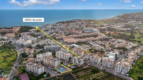 One bedroom flat in an excellent location in Olhos De Água, just a few metres from the beach, supermarket, restaurants and public transport. Comprising entrance hall, 1 bedroom with wardrobe and a balcony in the west-facing living room, 1 bathroom, u...