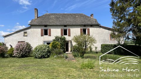Here is a beautiful property comprising a house of 230m2 with 5 bedrooms, a stone barn on 2 levels, 2 large functional sheds and various outbuildings. The adjoining permanent meadow is a single island and contains a large pond fed by an inviolable so...