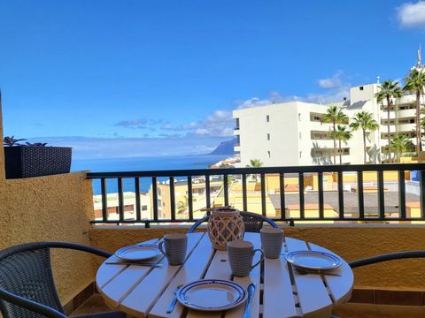 Beautiful and cosy Holiday Home located in Playa La Arena, Puerto Santiago. The Holiday Home is located in a complex with a salt water pool, with an impressive view of the sea and the island of La Gomera, where you can relax and enjoy the sun. The co...