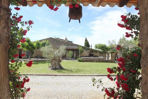 Can Gat Vell is two eighteenth century manor house, restored in six charming accommodation in the beautiful village of Llampaies, Alt Empordà, in the Girona area and near the Costa Brava. Houses are for 2 until 9 people, with one, two or three bedroo...