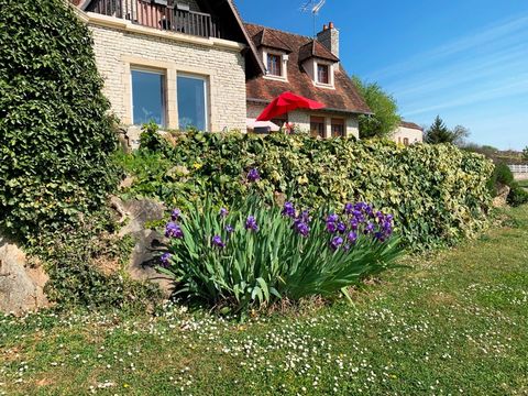 Dpt Yonne (89), à vendre proche de AVALLON maison P6 de 198 m² - Terrain de 6 400,00 m²