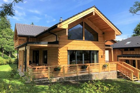 This very beautiful, luxurious detached chalet for a maximum of 12 people is located just a few minutes' walk from the center of the famous and lively village of Tauplitz in Styria, an idyllic village with its own ski area. The chalet offers a large ...