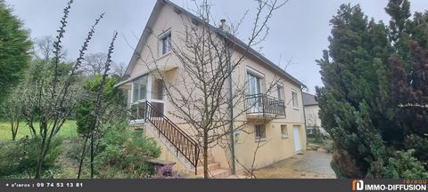 Mandate N°FRP158803 : House approximately 128 m2 including 5 room(s) - 4 bed-rooms - Garden : 1375 m2, Sight : Garden. Built in 1960 - Equipement annex : Garden, Cour *, Balcony, Garage, parking, double vitrage, cellier, Fireplace, véranda, Cellar - ...