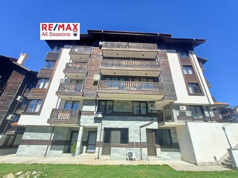 We present to you a spacious one-bedroom apartment with a basement in the complex 'Bansko Royal Park' in the area of St. Constantine and Helena. Ivan in Bansko. The complex offers many additional extras to the owners during the winter season. It feat...