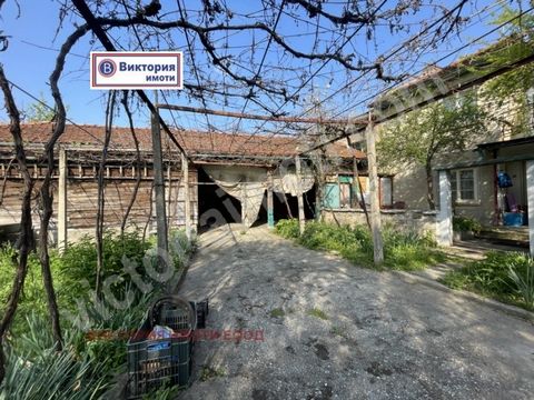 The property is located in the central parts of the village, on a street with year-round access. It is oriented to the south. It is a yard where outbuildings and a two-storey residential building are located. The farm buildings can be divided into a ...