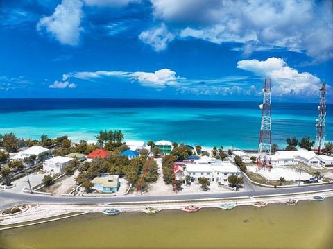 Fabulous 0.25 acre parcel stretching from Pond Street to Grand Turk's prestigious ocean front Duke Street, a white wall lined lane with mature trees and charming, historic Bermudian buildings - the Caribbean / West Indies that Hemingway and Jimmy Buf...