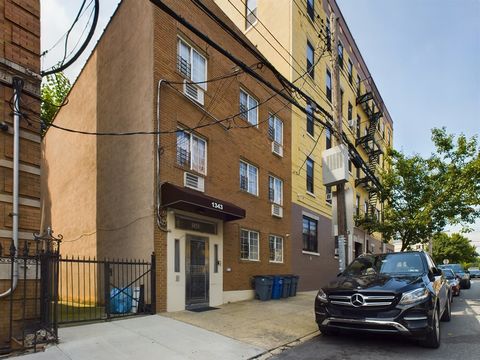 Modern 3-Family Brick Home in the Bronx Welcome to a rare gem in the bustling Bronx, NY—a modern 3-family brick home that promises both high rental income and remarkable future development potential. Built in 2005, this young property is located in a...