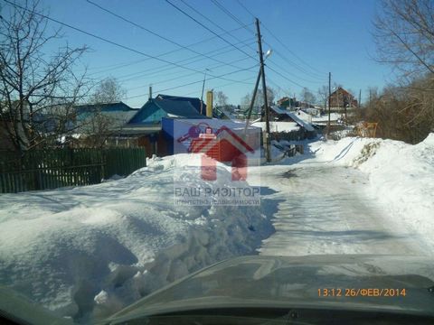 Участок ровный чистый без строений расположен в центре города Самара.300-ах метрах от пересечения улиц-промышленности и структурной!напротив 