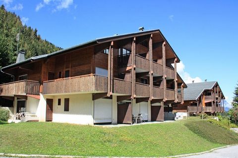 Witamy w rezydencji** La Clusaz Les Aravis w Górnej Sabaudii! Ta dwugwiazdkowa rezydencja to miejsce warte poznania, doceniane przez rodziny i niektórych koneserów Alp Północnych. Wczasowicze korzystają z infrastruktury, zajęć i rozrywek w ciągu dnia...