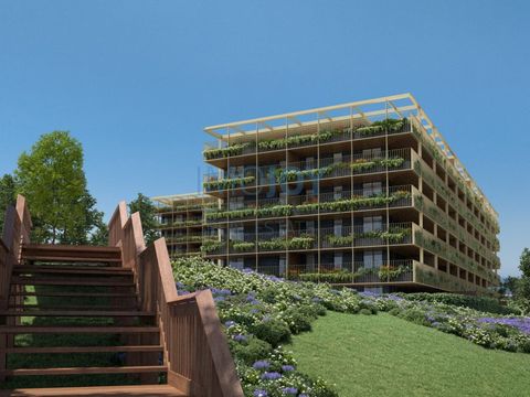 Apartamento de 2 dormitorios con parking y trastero. Situada junto al puerto deportivo, a orillas del río Duero, Marina Douro está cerca de los principales puntos de interés para las familias modernas. En los alrededores de la urbanización, encontrar...