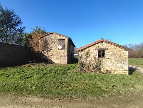 Located in the town of savigné 86400 on a plot of 622.31 m2 to restore in its entirety a barn of 37m2, 2 non-adjoining roofs of 46.62m2, water, electricity on site. Sold at the price of 18,990 HAI paid by the seller To visit and assist you in your pr...