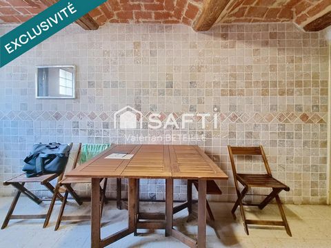 Situated in the charming village of Saint-Bauzille-de-Putois (34190), this house benefits from a picturesque and peaceful setting, typical of the region. Close to local amenities and points of interest such as shops and schools, this property offers ...