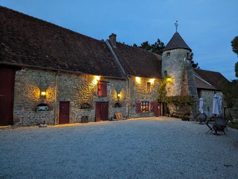 Become the next Custodian of a 14th Century Relais De Poste / Manoir. Step back in time and into a very special property that was once home to Musketeers to the King,the first Mayor of Arnac and many other notable members of French society. This Medi...