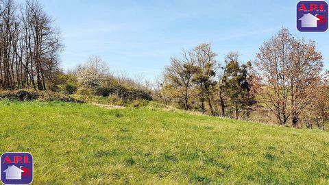 BAUGRUNDSTÜCK In einem ruhigen Dorf in der Nähe von Saverdun, erschlossenes Grundstück in einer kleinen Unterteilung mit 4 Grundstücken (Wasser und Strom) von ca. 780 m² in einer ruhigen und geschützten Umgebung mit klarem und freiem Blick auf die Hö...