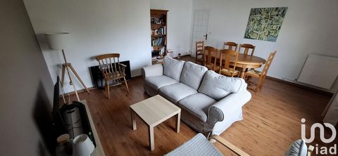 iad France - Sandrine COLLARD vous propose: Sens, secteur calme et résidentiel en limite du quartier Champs Plaisants, proximité immédiate des transports, commerces, écoles, collège, lycée et pôle de santé. Dans une petite résidence de 4 étages, agré...