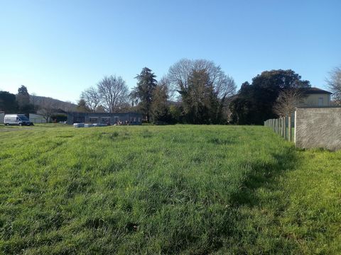 Terrain constructible viabilisé