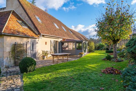 LONGERE AUTHENTIQUE 230m2 AVEC 1HECTARES 7 + ECURIES ET DEPENDANCES