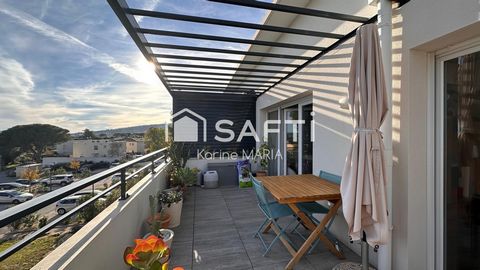 13600 - LA CIOTAT - Appartement T3 de 58 m2 avec terrasse de 14 m2, vue mer er 2 places de stationnement privées
