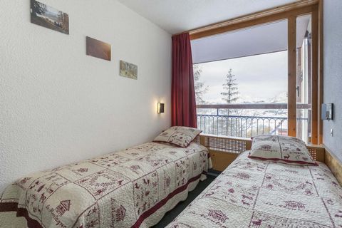 The residence Nova is located in the heart of Arc 1800 in Villards Village. The residence is located at the foot of the slopes and the ESF with direct access to the slopes thanks to the Vagère chairlift and a return of the slopes to the ski-in ski-ou...