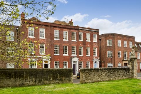 PROPERTY SUMMARY This impressive and imposing five storey Georgian townhouse is located within the heart of the historic conservation area in Old Portsmouth and within a few hundred yards of the Camber Dock, coffee shops, restaurants and public house...