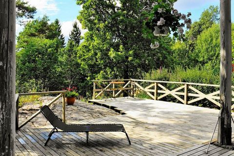 This charming, child-friendly holiday home is situated 12 kilometres from Stenungsund, in scenic surroundings. This is a perfect location for those who are looking for a peaceful getaway.The garden is surrounded by woods with pretty walking paths whe...