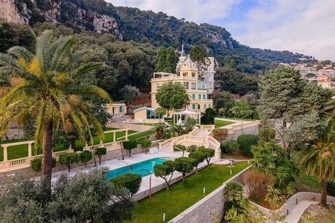 Splendid Belle Epoque property for sale, located on the largest private plot of Villefranche-sur-Mer (16500 m²) - an exceptional property between Nice and Monaco. This castle offers many advantages, including several beautiful terraces with stunning ...