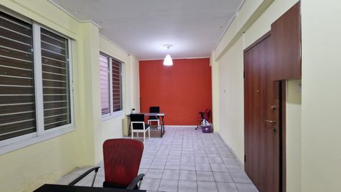 Property code: 15-1243 - Ermou Syntagma FOR SALE 1st floor office/studio of 30 sq.m. It can be used as a short-term rental space after renovation, due to its excellent location. The building on its roof garden has a café bar with excellent views of t...