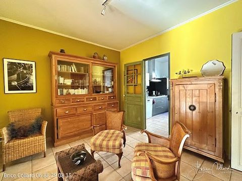 60100 CREIL House 3 bedrooms outbuilding converted into a T2 apartment and garage Ideally located in the Voltaire district, a stone's throw from the center, schools and close to the train station, come and discover this warm and bright house! Set bac...