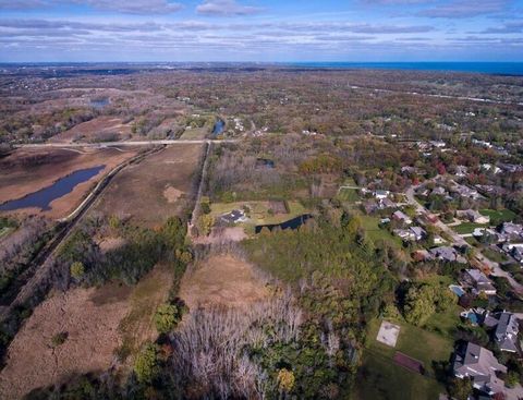 Developer's Dream! 35 Acres (10+ Buildable) Well Positioned Within Highland Park Borders Bannockburn & Lake County Forest Preserves, Ideal For Luxury Residences, Conservation Community, Cluster-Homes With Amenities, Equestrian / Recreational Campus &...