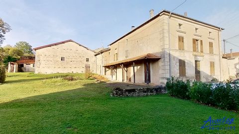 ''New Exclusive!'' '' in Erize la Brulée, former FARMHOUSE with its main building with a preserved character (cement tiles, beautiful parquet floors, fireplace), work has already been carried out (lining of the walls with insulation for some rooms, c...