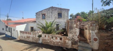 Description 3 bedroom house for reconstruction, with approved architectural project. (Already expired but subject to review). Located in the village of Telheiro, one of the riverside villages of the Great Alqueva Lake, next to the beginning of a cent...