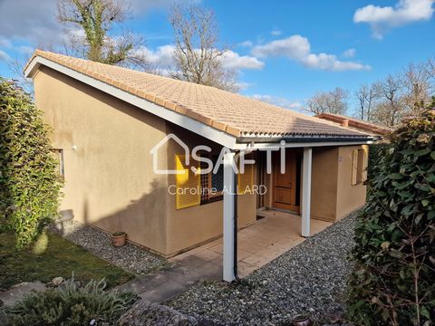 Located in the charming town of Lombez (32220), this house offers a peaceful living environment in the heart of the countryside. Close to schools and college, this secure property with fiber optic access will appeal to families looking for tranquilit...