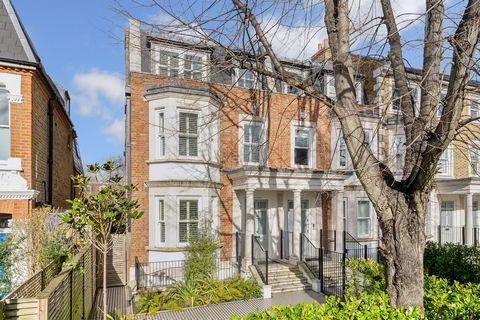 Easterby Villas, is a elegant five-bedroom townhouse. originally built by Berkeley Homes, nestled in the heart of Barnes village. Barnes offers a charming mix of shops, art galleries, boutiques, award-winning restaurants, and bars. The village is kno...
