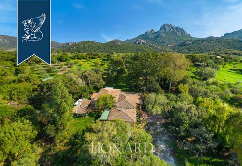 Splendid villa for sale in the hills just above the two exclusive places in Porto Cervo and San Pantaleo, in the green lung of the Costa Smeralda. In the two hectares of private park, the embrace of nature is expressed in the richness of plants and f...