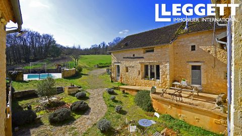 A27371SUG24 - Set in over 3.5 acres two houses with independent courtyards divided by a wooden fence high in the hills in the Mayac Sector remains virtually unchanged in outline from the early 19th century map Cadastre Napoléon. The property has been...