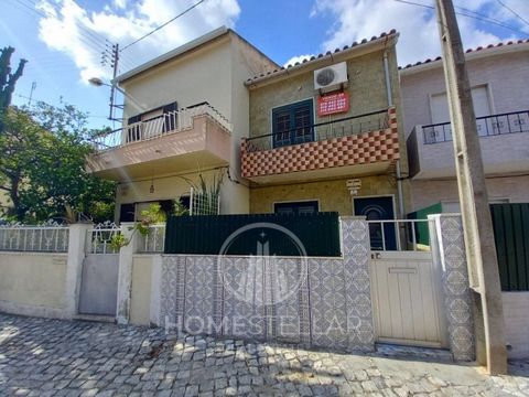 3 bedroom townhouse, with patio and terrace, close to the Parish Council of São Sebastião, Parque da Lanchoa, the Basic and Secondary School and Av. Bento Jesus Caraça in Setúbal. Sold in its current state of conservation, ideal for investment or any...