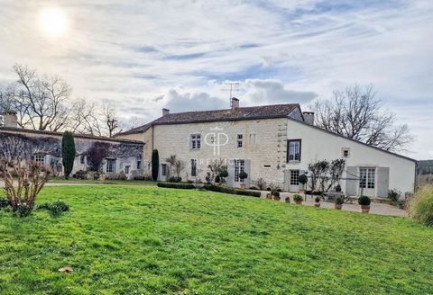 Full of character and charm, this medieval manor house is a true gem, combining timeless beauty with modern comforts. With its origins dating from the 16th Century and perched on a hill with superb views over the surrounding countryside, this superb ...