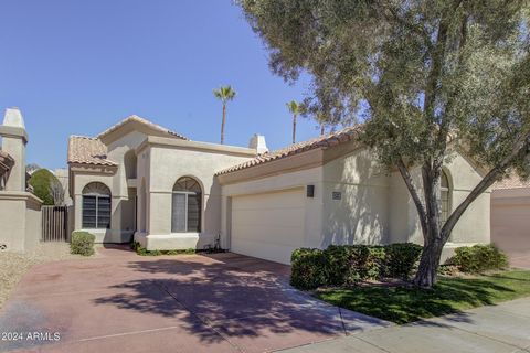 Immaculate and move-in ready 3 bedroom plus office 2.5 bath single level home in the prestigious community of Scottsdale Country Club East 9. This Monterey built home boasts 2371 Sq. Ft. with spacious rooms with an abundance of light. Large kitchen w...
