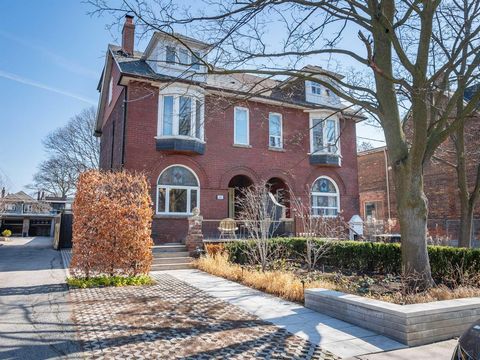 A Delaware Delight! This home is ticking all the boxes. Lovingly upgraded while keeping that old-time charm (think stained glass windows, beautiful crown moulding and a wood-burning fireplace), this 3-storey tasty treat is what you’ve been waiting fo...