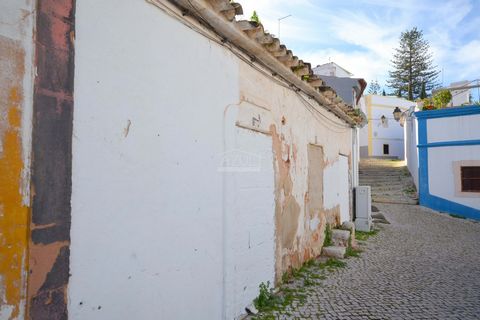 Located in Loulé. The proximity to the ancient walls of the Castle allows you to live side by side with the medieval history of the region, whilst within walking distance is the vibrant municipal market, restaurants offering a sample of Algarve gastr...
