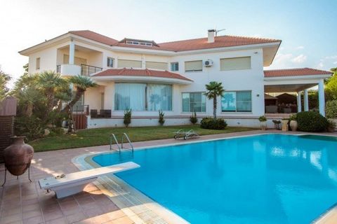 Located in Limassol. The property is located at Panthea hill at Agios Athanasios area, Limassol. It Is also very near the  “THE GRAMMAR SCHOOL” With an amazing view of Limassol and the sea, the property is built on2 plots of land, 1245 square meters....