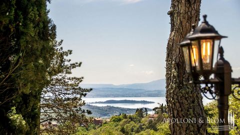 With a dominant view of Lake Trasimeno and the enchanting typical Umbrian landscape, energy class A, 5-bedroom villa for sale in Castel Rigone, Perugia. A beautiful thirteenth-century village that retains all its medieval charm intact, known for its ...