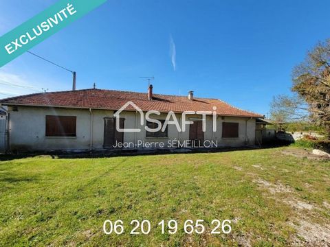 Come and discover near Saint Amans du Pech, this 160 M² house to completely renovate. This was built in the 1850s and completed by an extension in the 20th century. It is on a plot of 4584 m² and has a detached wood. Inside, you will find beautiful v...