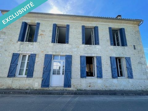 Situated in Civrac-en-Médoc, this property offers a peaceful, authentic setting typical of the region. This charming renovated old house spans a generous 250 m² of living space, with entrances, a large double lounge, a bedroom, a large bathroom, a se...