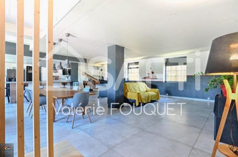 Valérie Fouquet vous propose cette belle maison située dans la charmante commune de Dommary-Baroncourt. Cette grande maison de 282 m2 bénéficie d'un emplacement privilégié à proximité de toutes les commodités. Vous pourrez profiter d'un cadre de vie ...