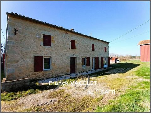 Located in a pretty town in the center of the La Réole - Bazas - Langon triangle, 7 km from access to the A62, with its primary school and all the essential amenities, come and discover this superb residence of more than 200 m² in its peaceful and gr...